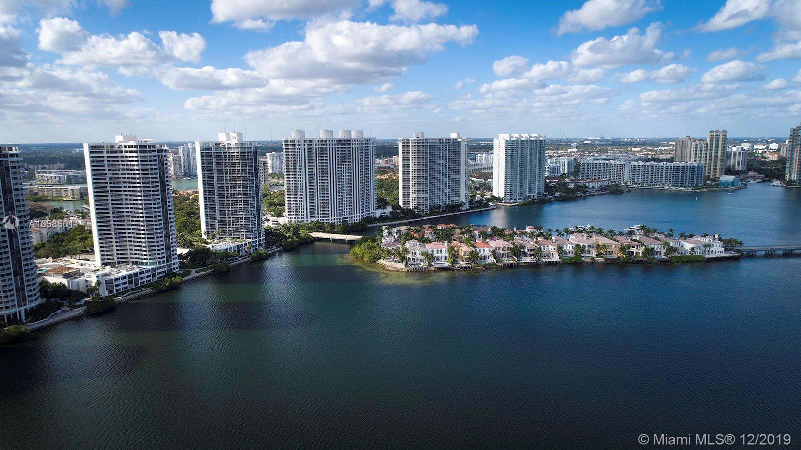 ISLAND ESTATES - Residential