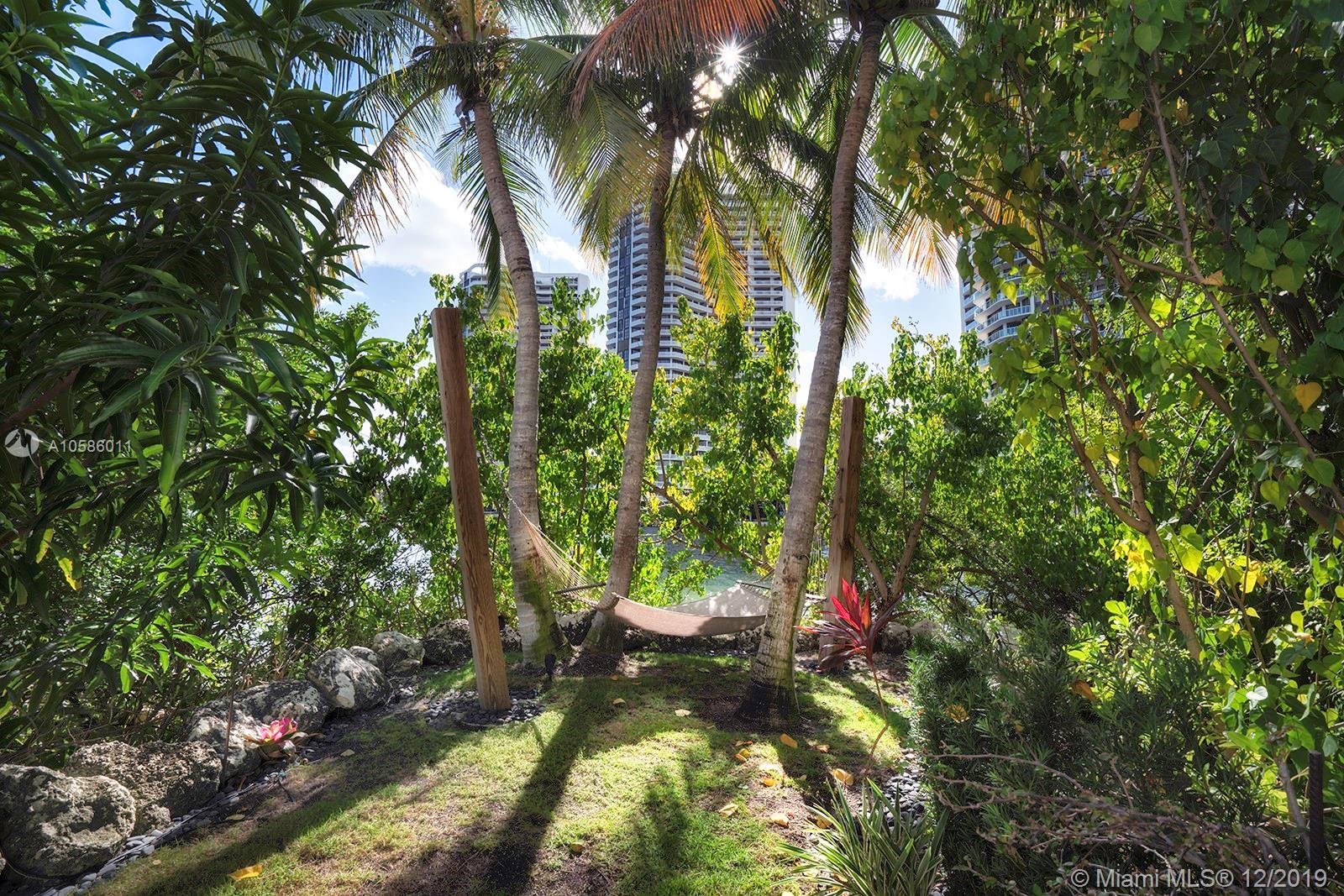 ISLAND ESTATES - Residential