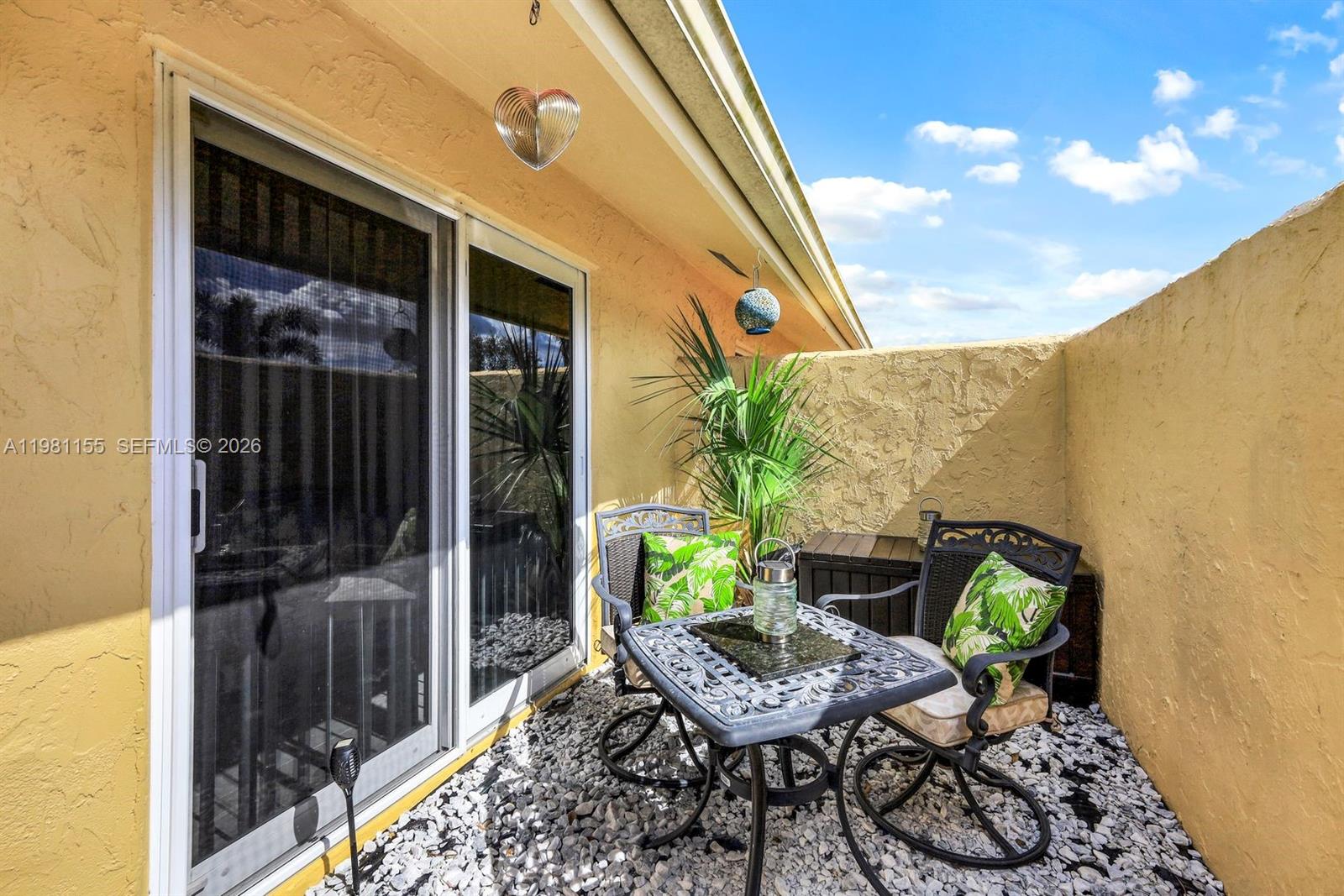 GLADES COUNTRY CLUB - Residential