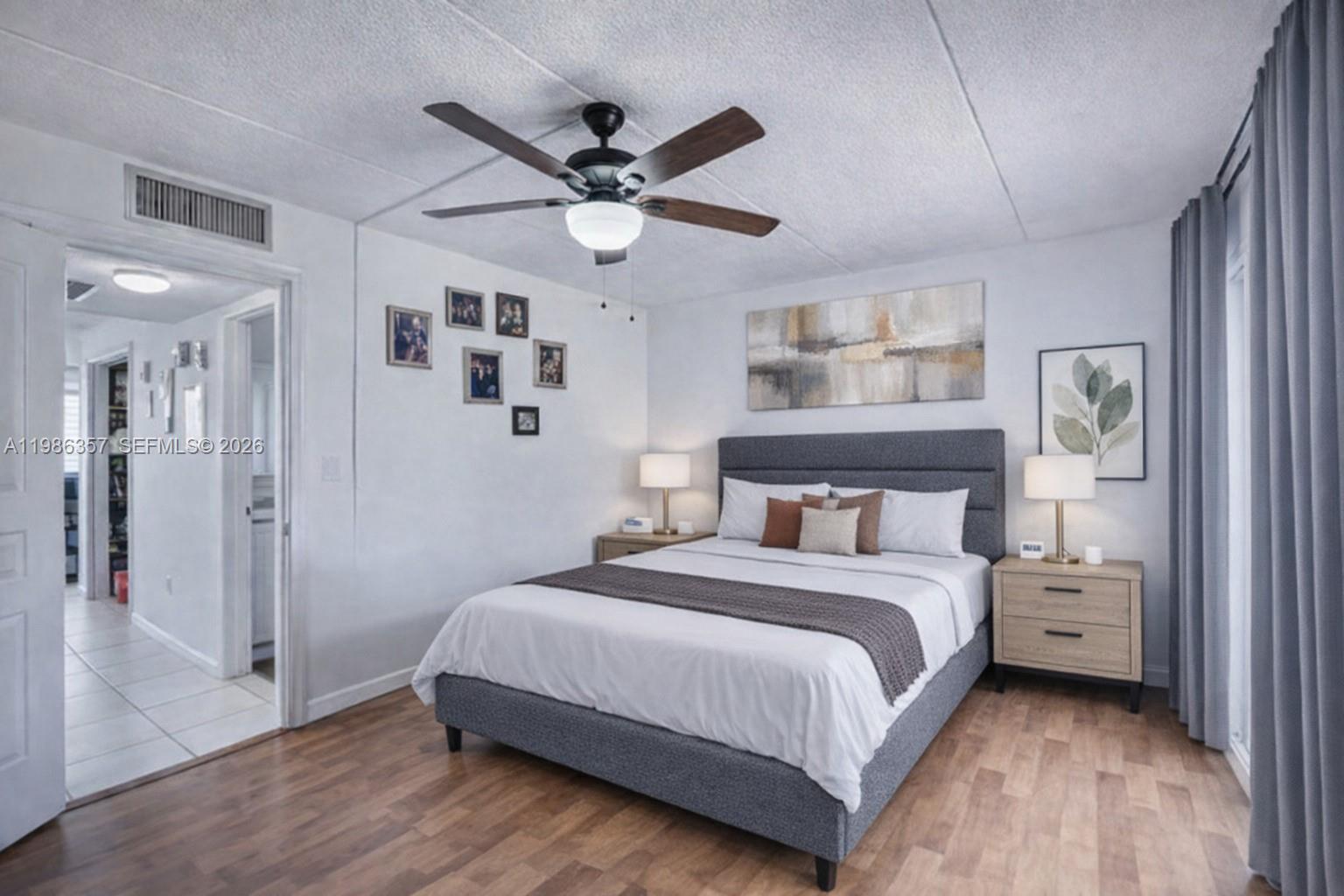 VILLAGE GREEN WINDSOR CON - Residential