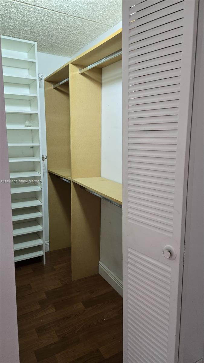 VILLAGE GREEN WINDSOR CON - Residential