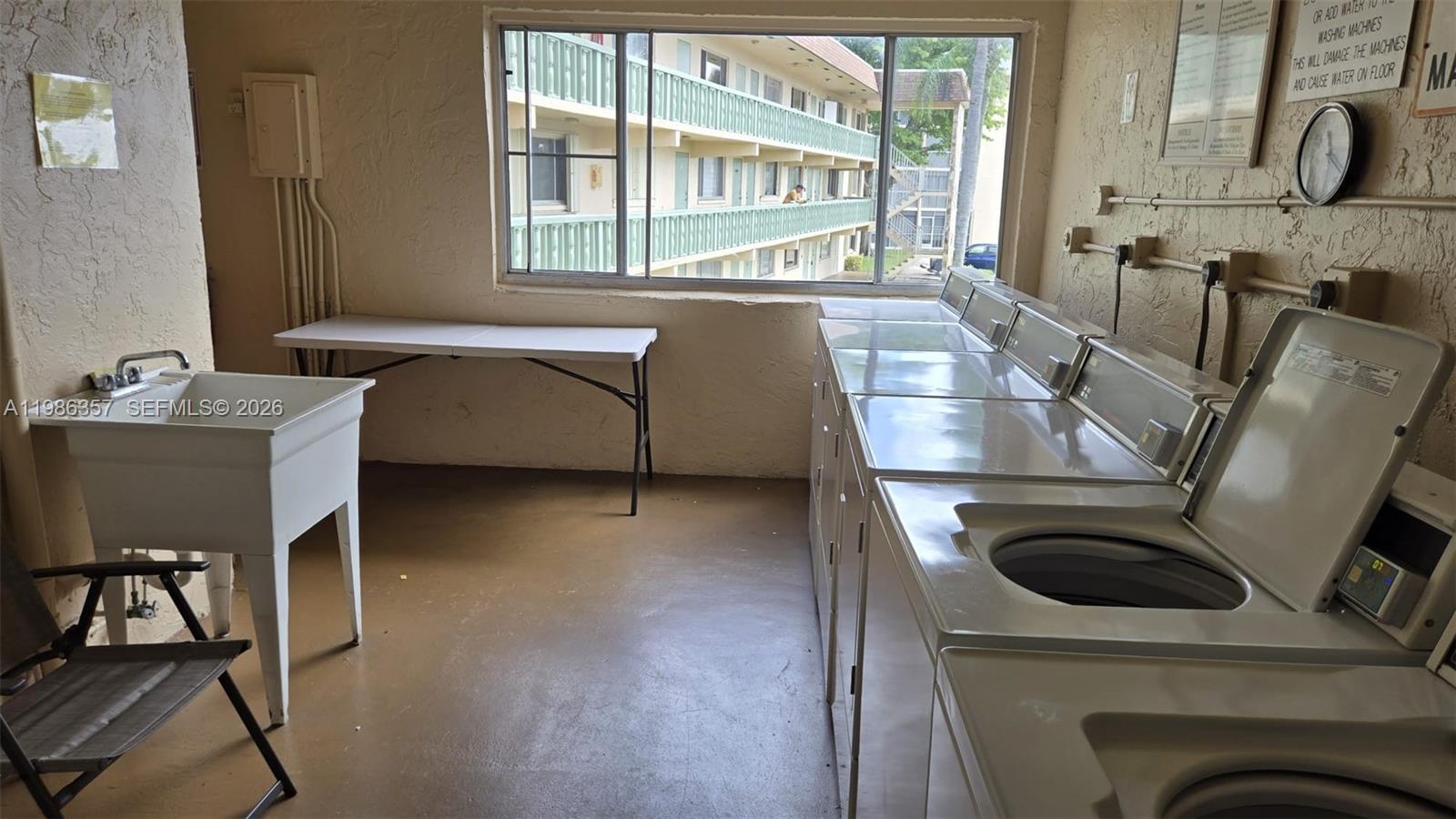 VILLAGE GREEN WINDSOR CON - Residential