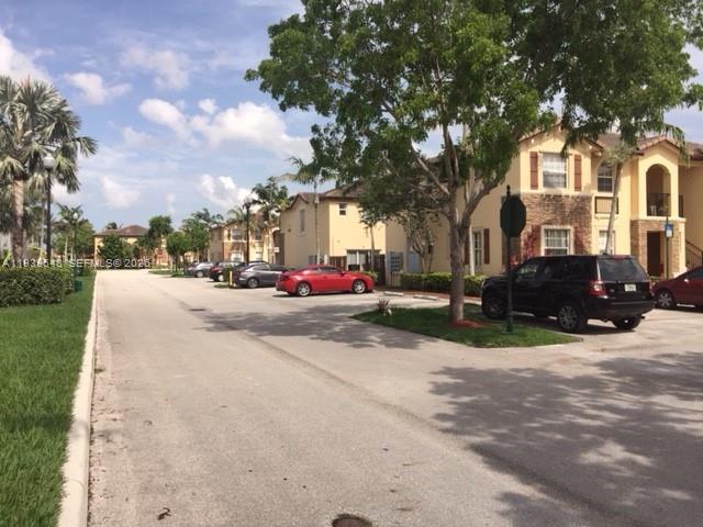 VILLAS AT CARMEL CONDO - Residential