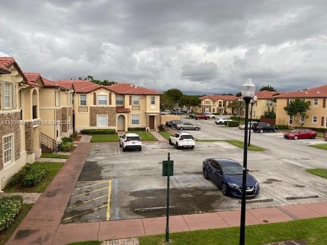 VILLAS AT CARMEL CONDO - Residential