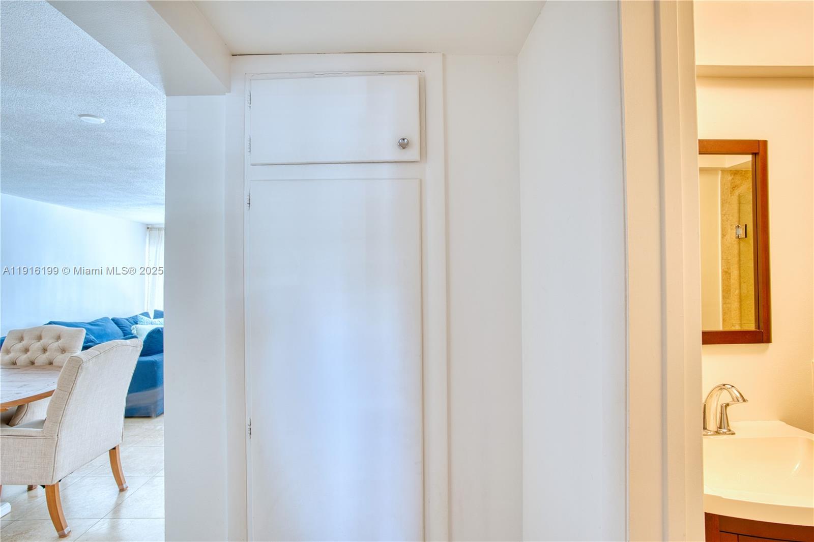 MARINA HARBOUR CONDO - Residential