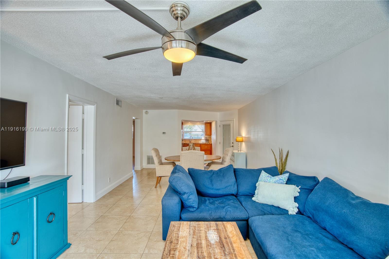 MARINA HARBOUR CONDO - Residential