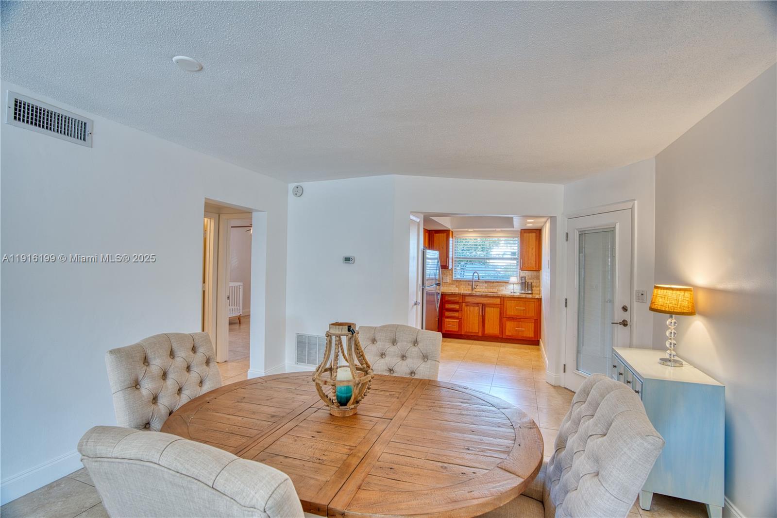 MARINA HARBOUR CONDO - Residential