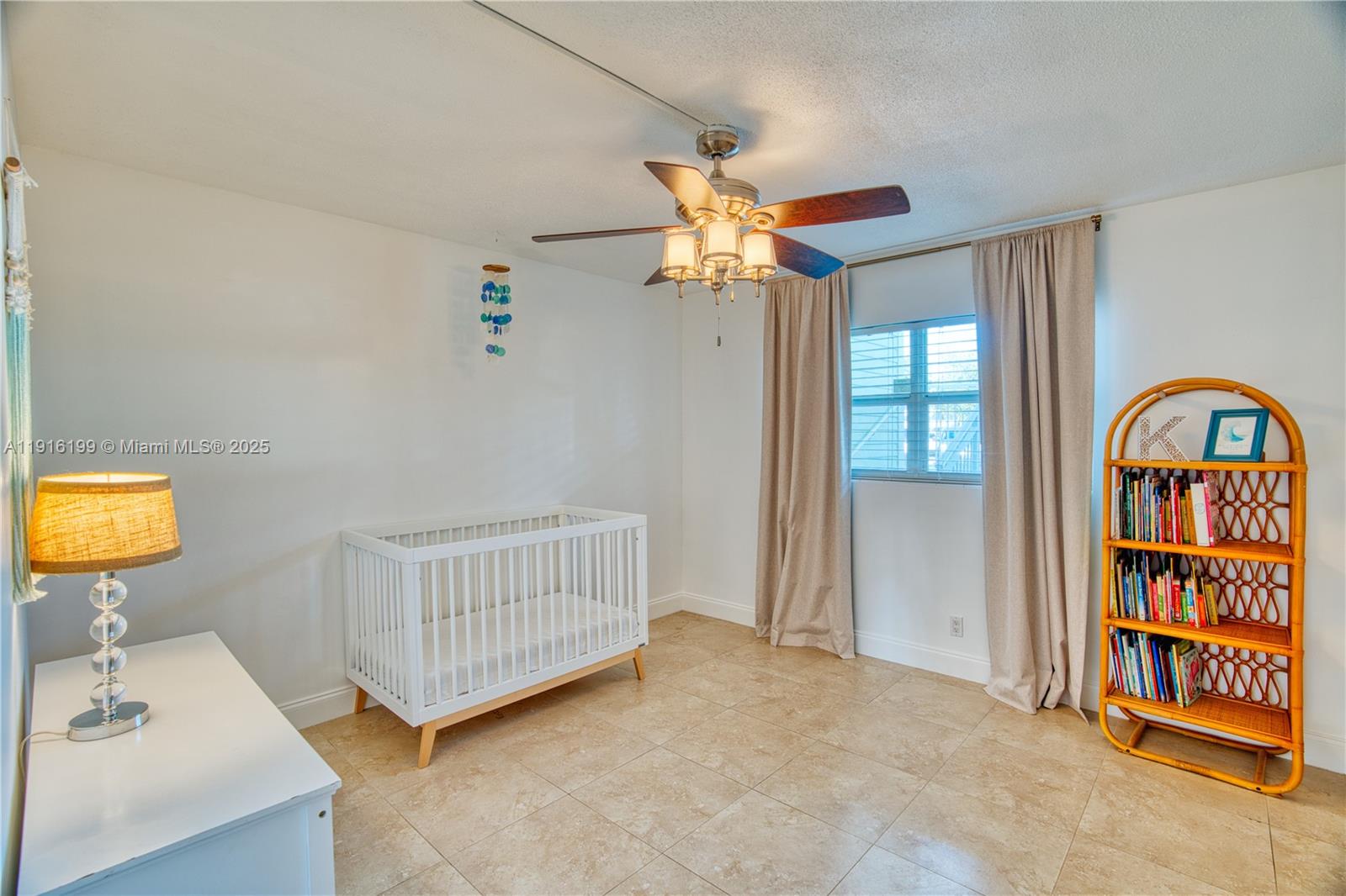 MARINA HARBOUR CONDO - Residential