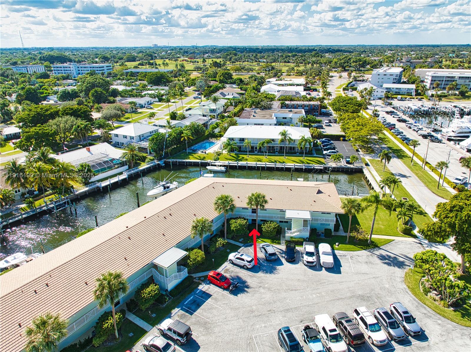 MARINA HARBOUR CONDO - Residential