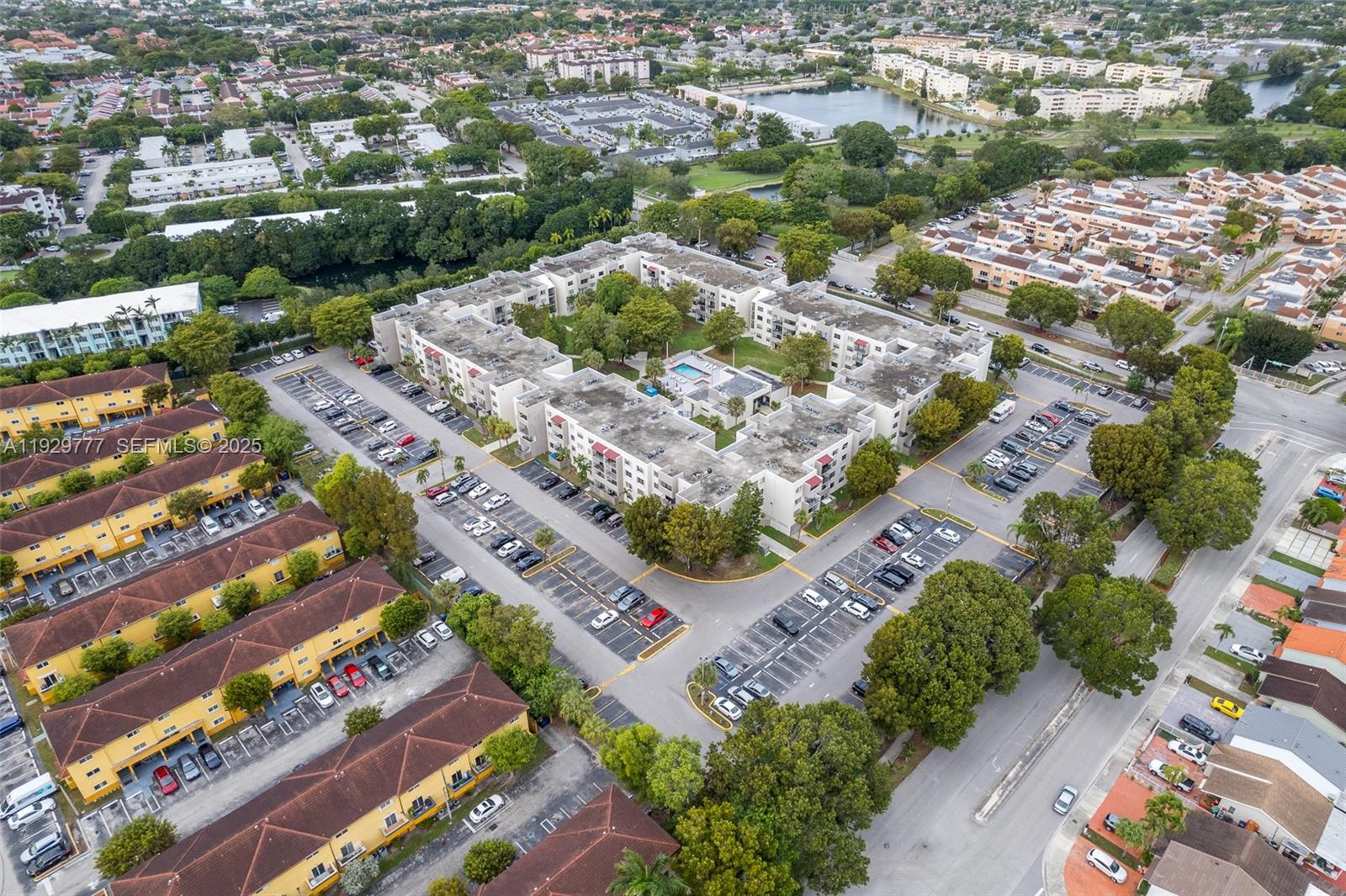 Pepermill Kendale Lakes - Residential