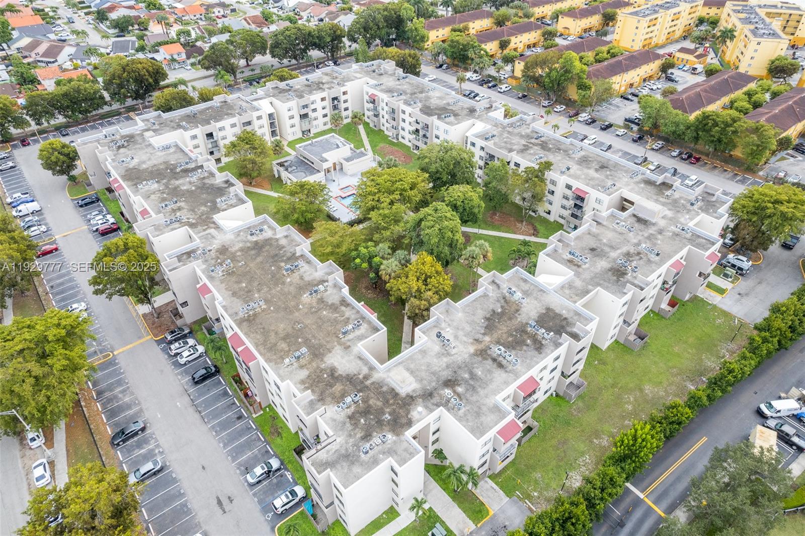 Pepermill Kendale Lakes - Residential