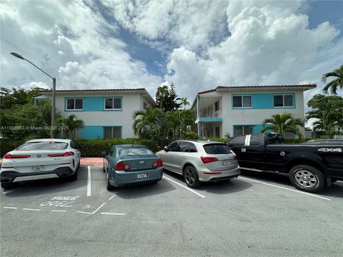 7300 Byron Ave 10 Miami Beach FL 33141
