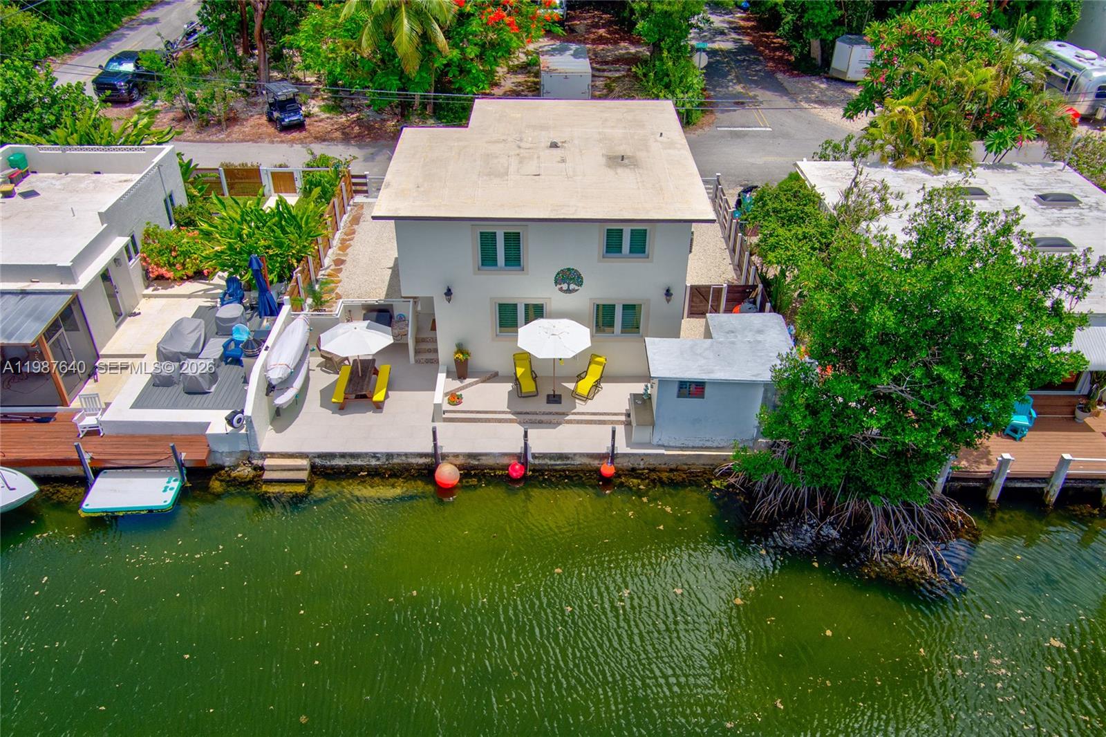 PIRATES COVE - Residential