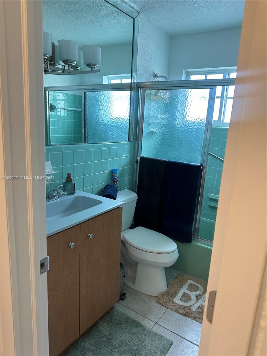 BEACH GARDEN CONDO - Residential