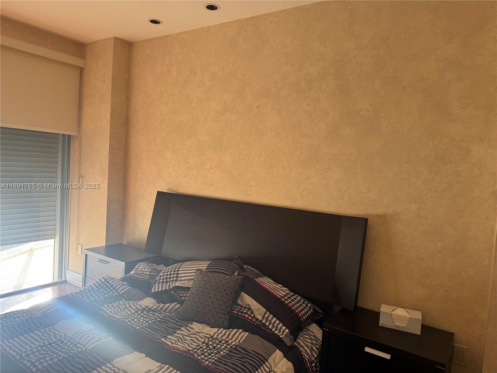 MAJESTIC TOWER - Residential Lease