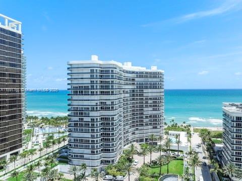 MAJESTIC TOWER - Residential Lease
