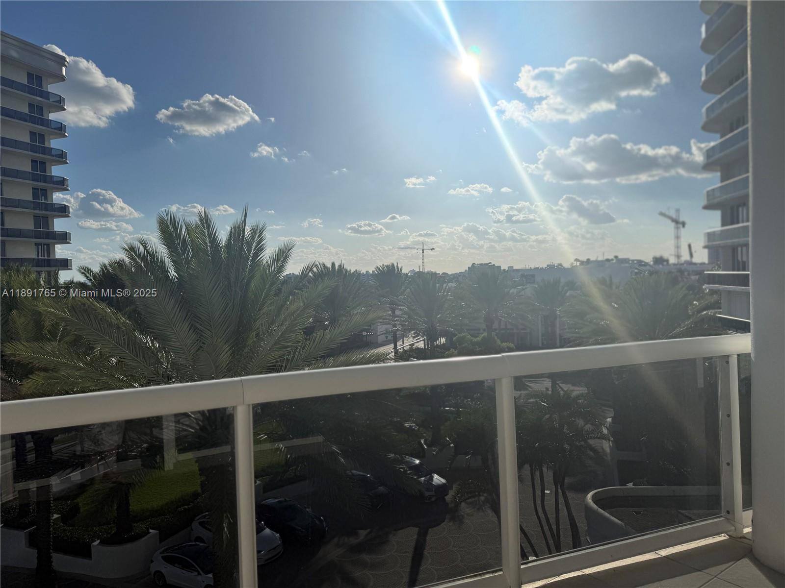 MAJESTIC TOWER - Residential Lease