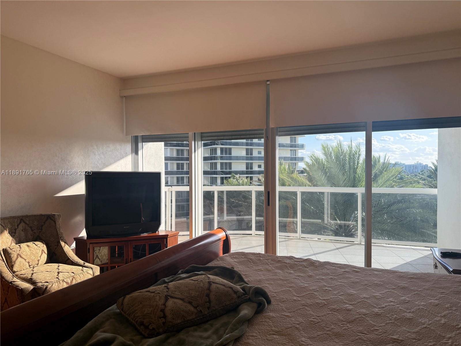 MAJESTIC TOWER - Residential Lease