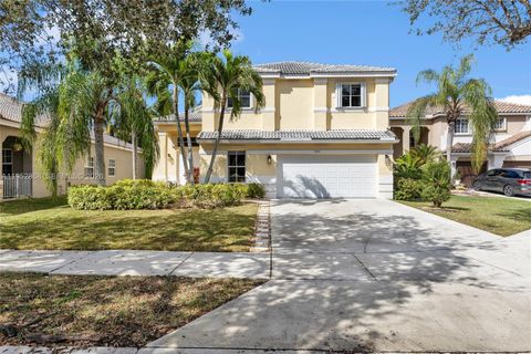 Photo of 4441 Stone Ridge Way, Weston, FL 33331 (MLS # A11952868)