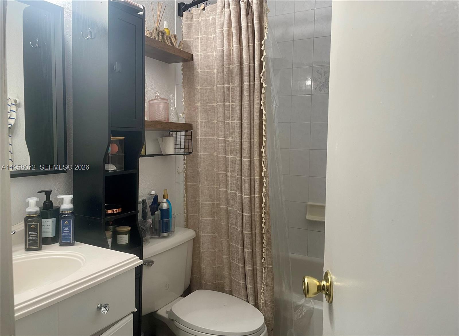 GRAND VISTA CONDO - Residential