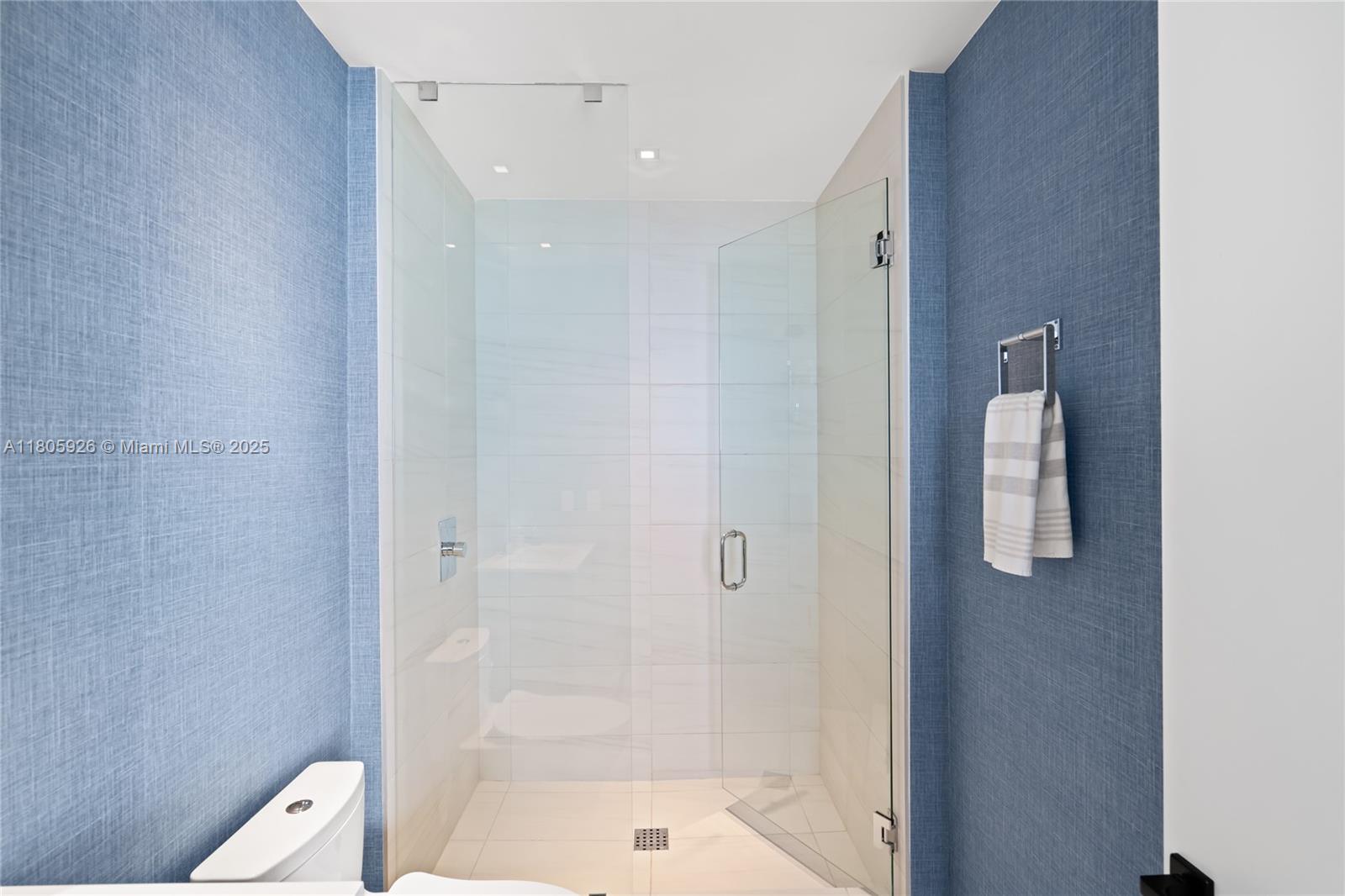 2200 FORT LAUDERDALE BEAC - Residential