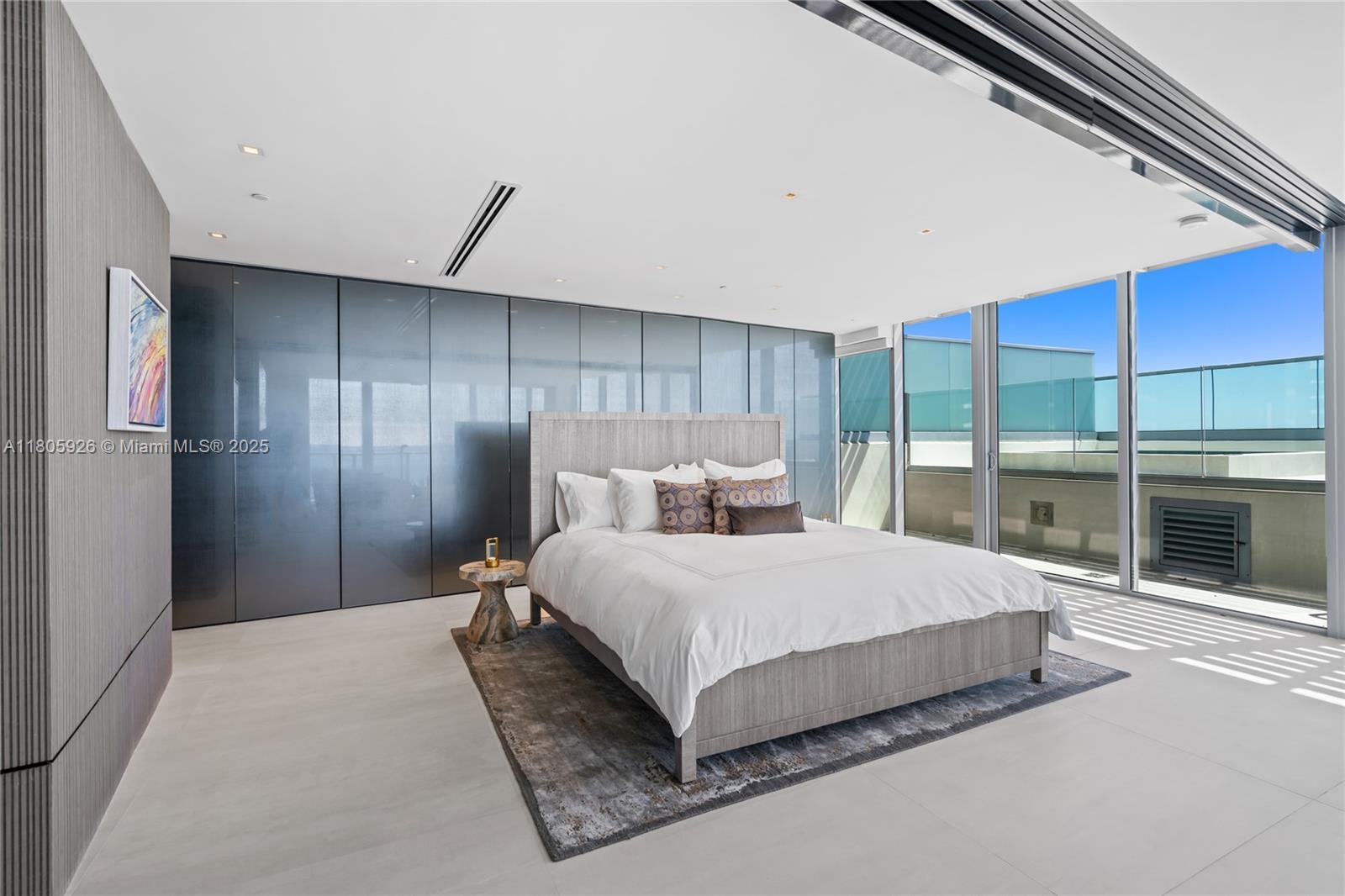 2200 FORT LAUDERDALE BEAC - Residential