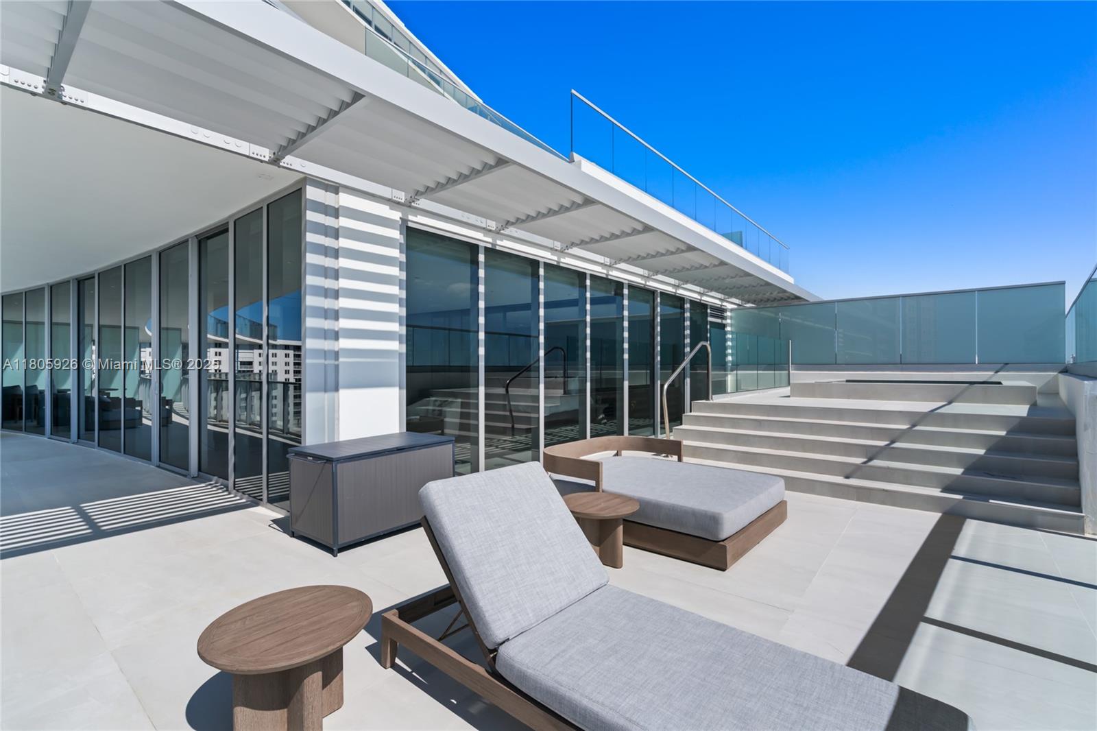 2200 FORT LAUDERDALE BEAC - Residential