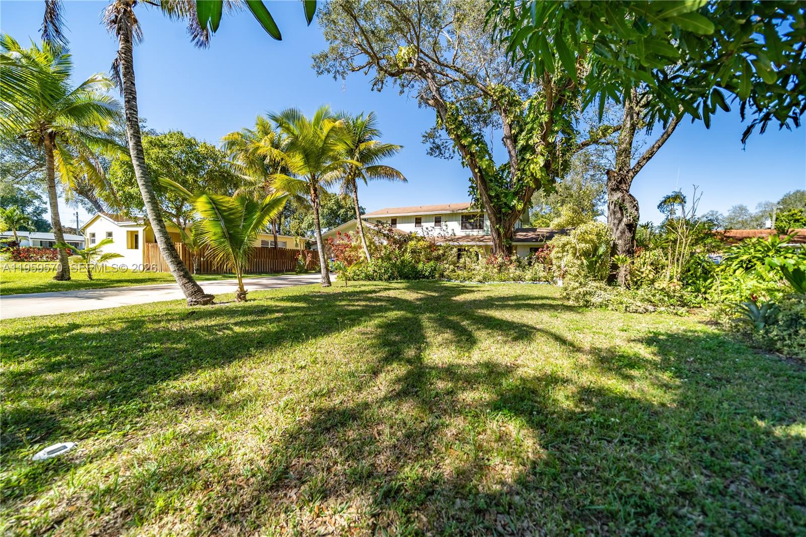 MIAMI GARDENS ESTATES SEC - Residential