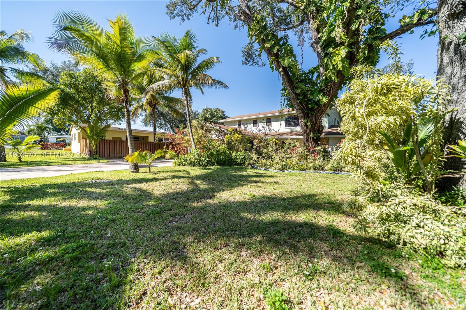 MIAMI GARDENS ESTATES SEC - Residential