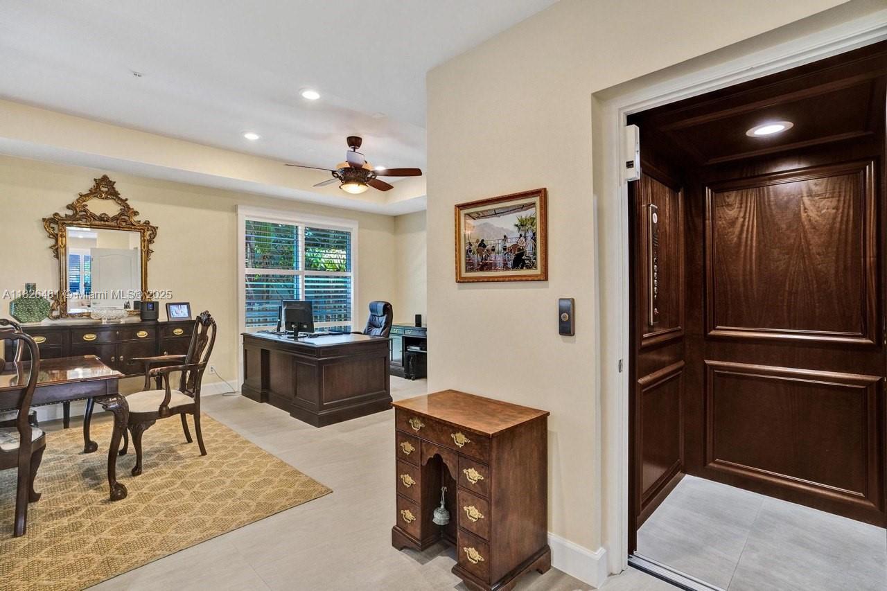 WHITE SANDS BEACH HOMES I - Residential