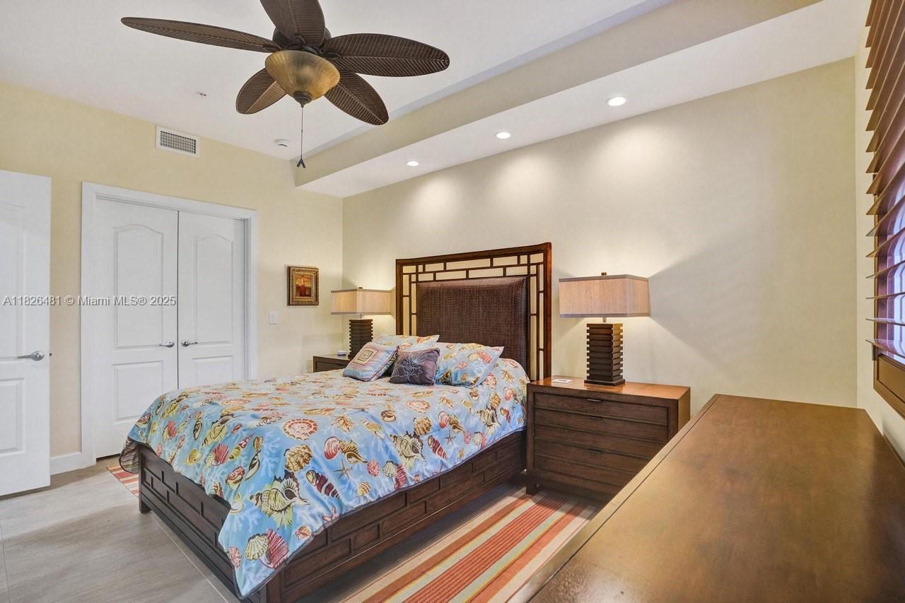 WHITE SANDS BEACH HOMES I - Residential