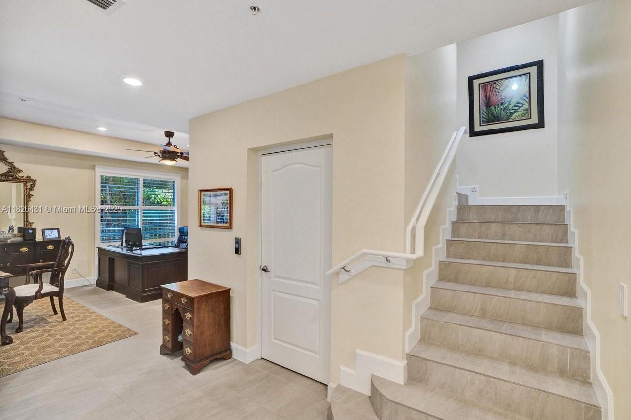 WHITE SANDS BEACH HOMES I - Residential