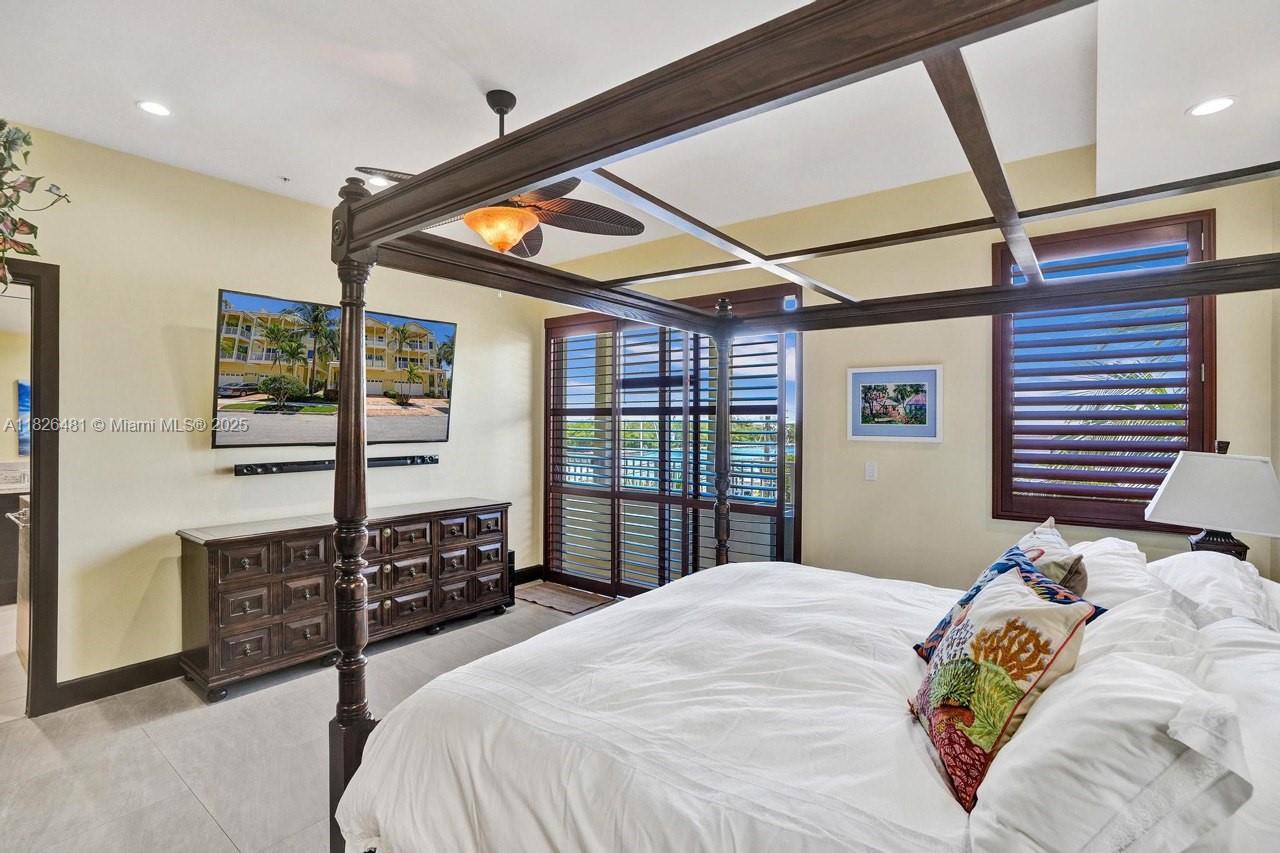 WHITE SANDS BEACH HOMES I - Residential