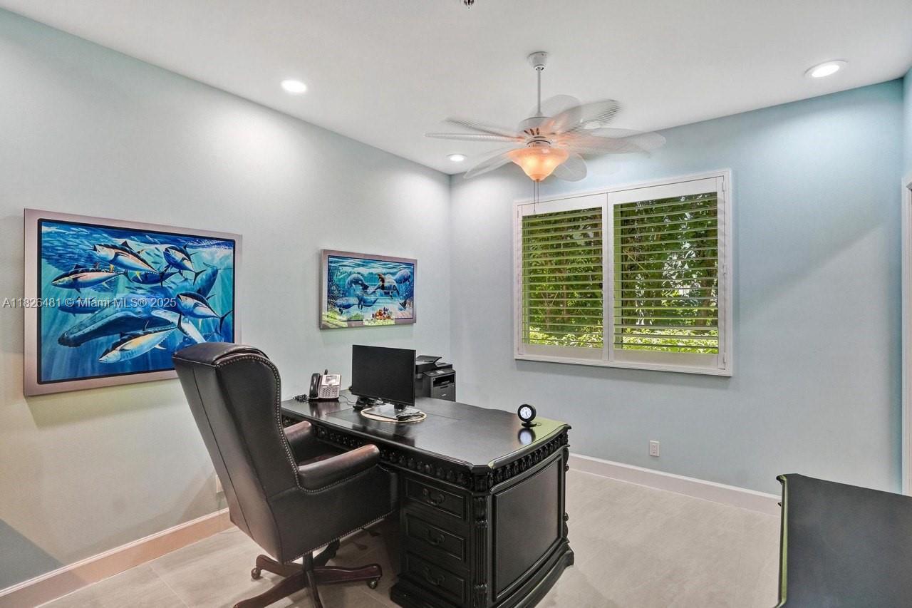 WHITE SANDS BEACH HOMES I - Residential