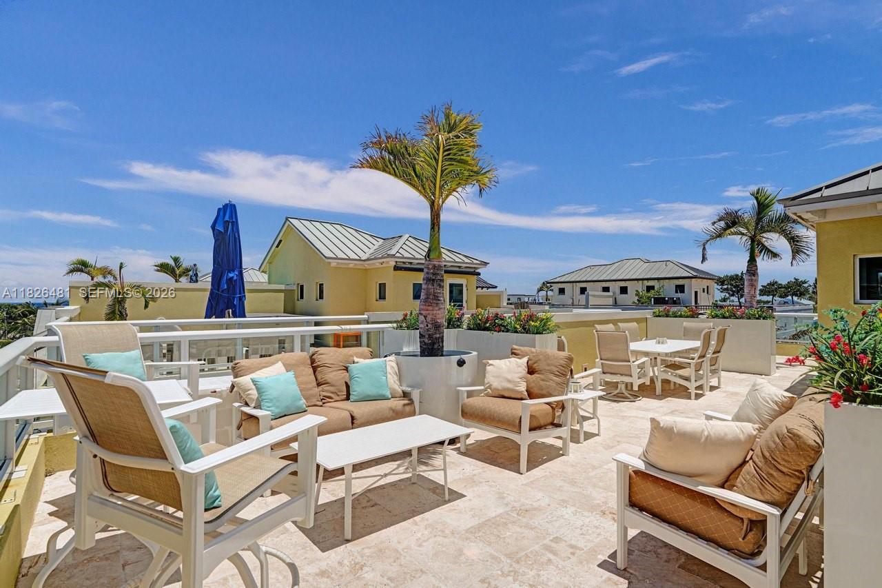 WHITE SANDS BEACH HOMES I - Residential