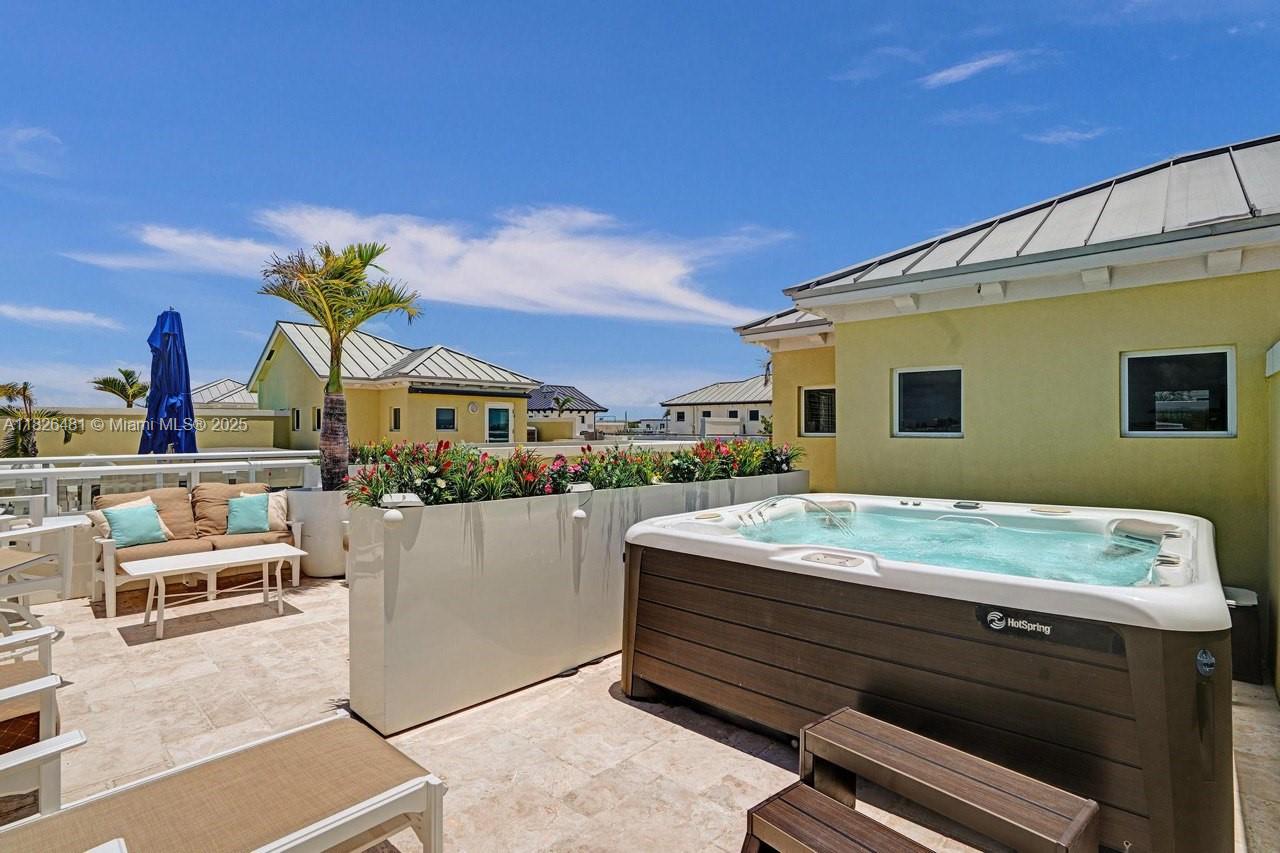 WHITE SANDS BEACH HOMES I - Residential