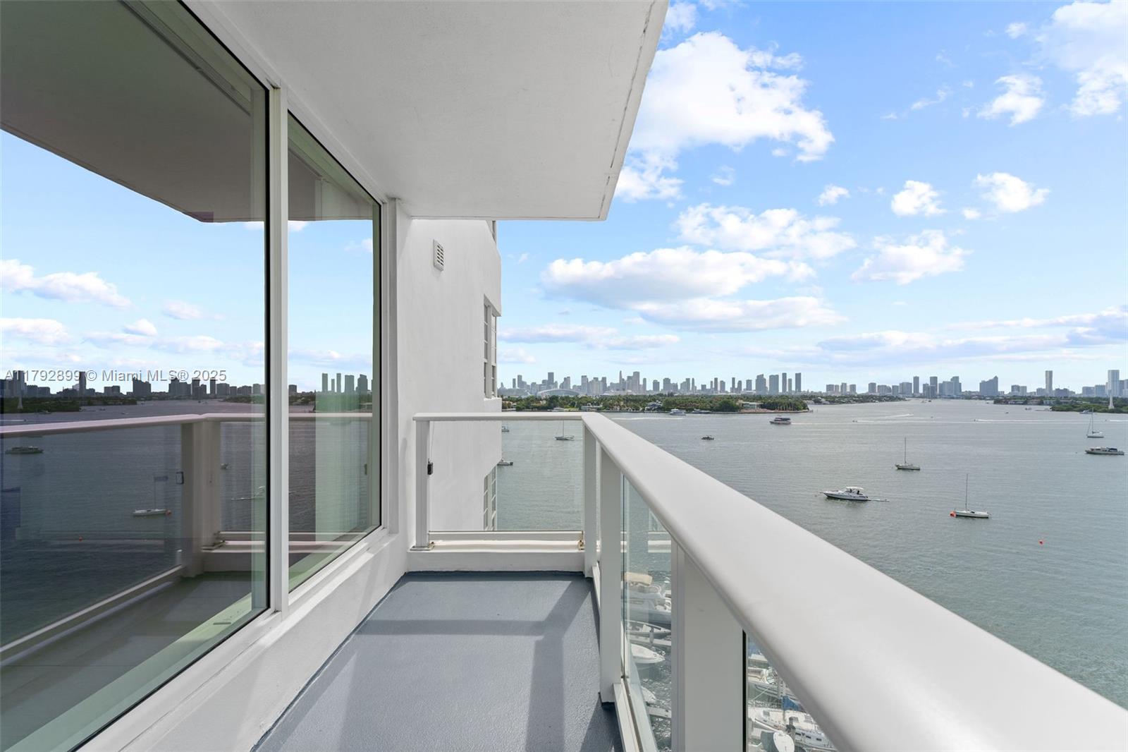 Rental Property at 910 West Ave 0819, Miami Beach, Miami-Dade County, Florida - Bedrooms: 1 
Bathrooms: 2  - $3,783 MO.
