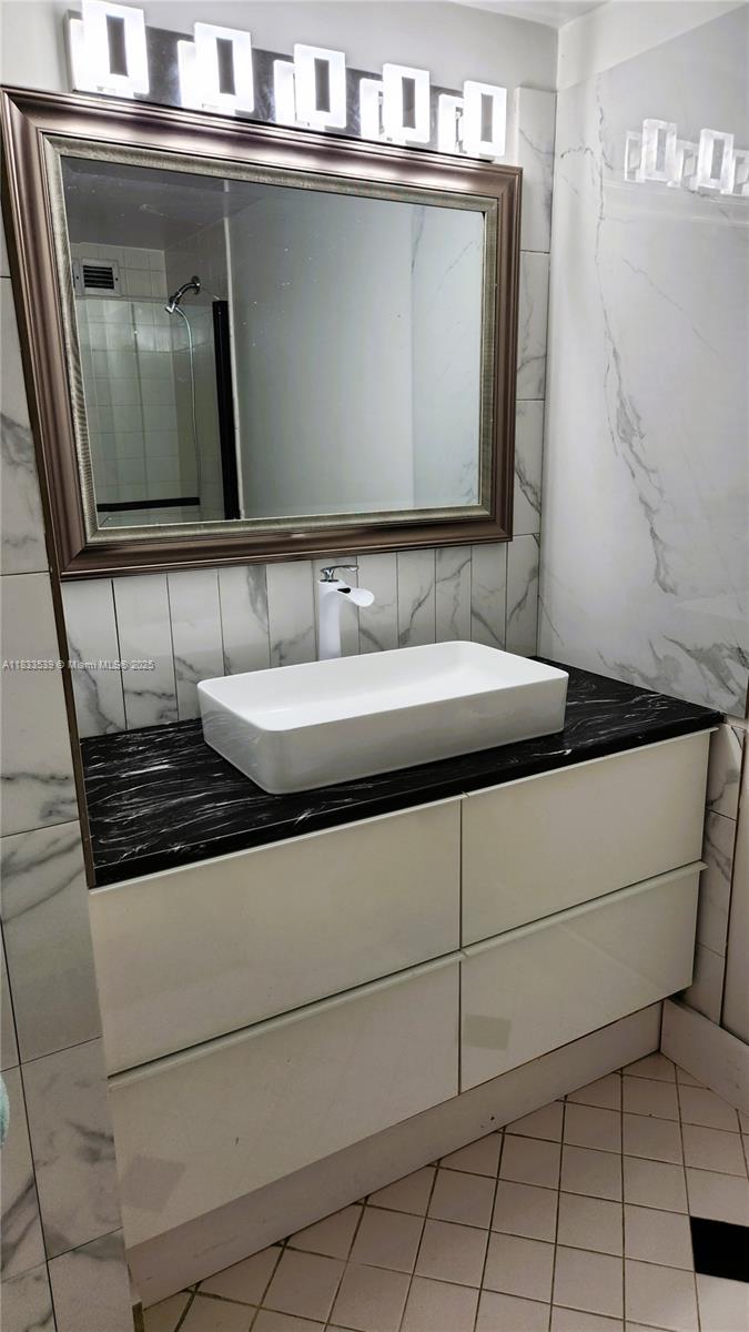 DEL PRADO MARINA - Residential