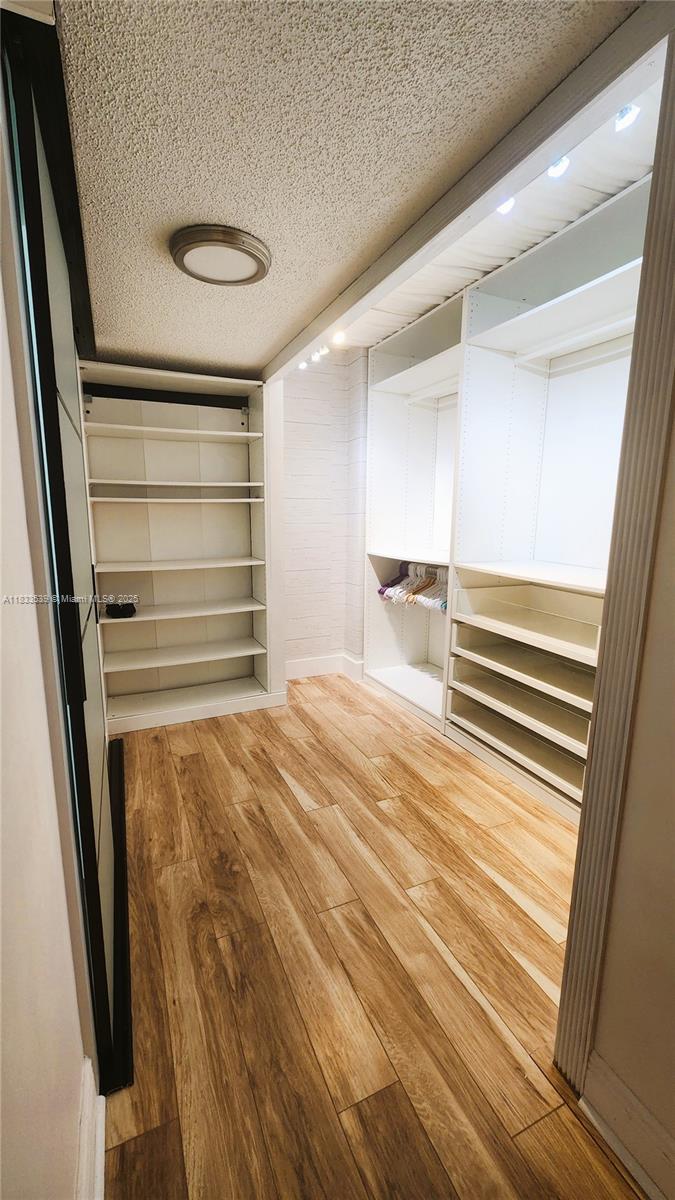 DEL PRADO MARINA - Residential