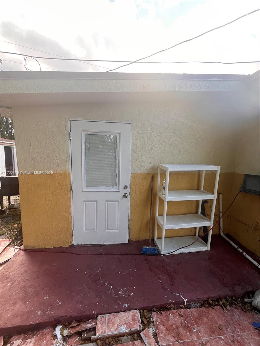 18621 Nw 8th Rd Back, Miami Gardens, Broward County, Florida - 1 Bedrooms  
1 Bathrooms - 