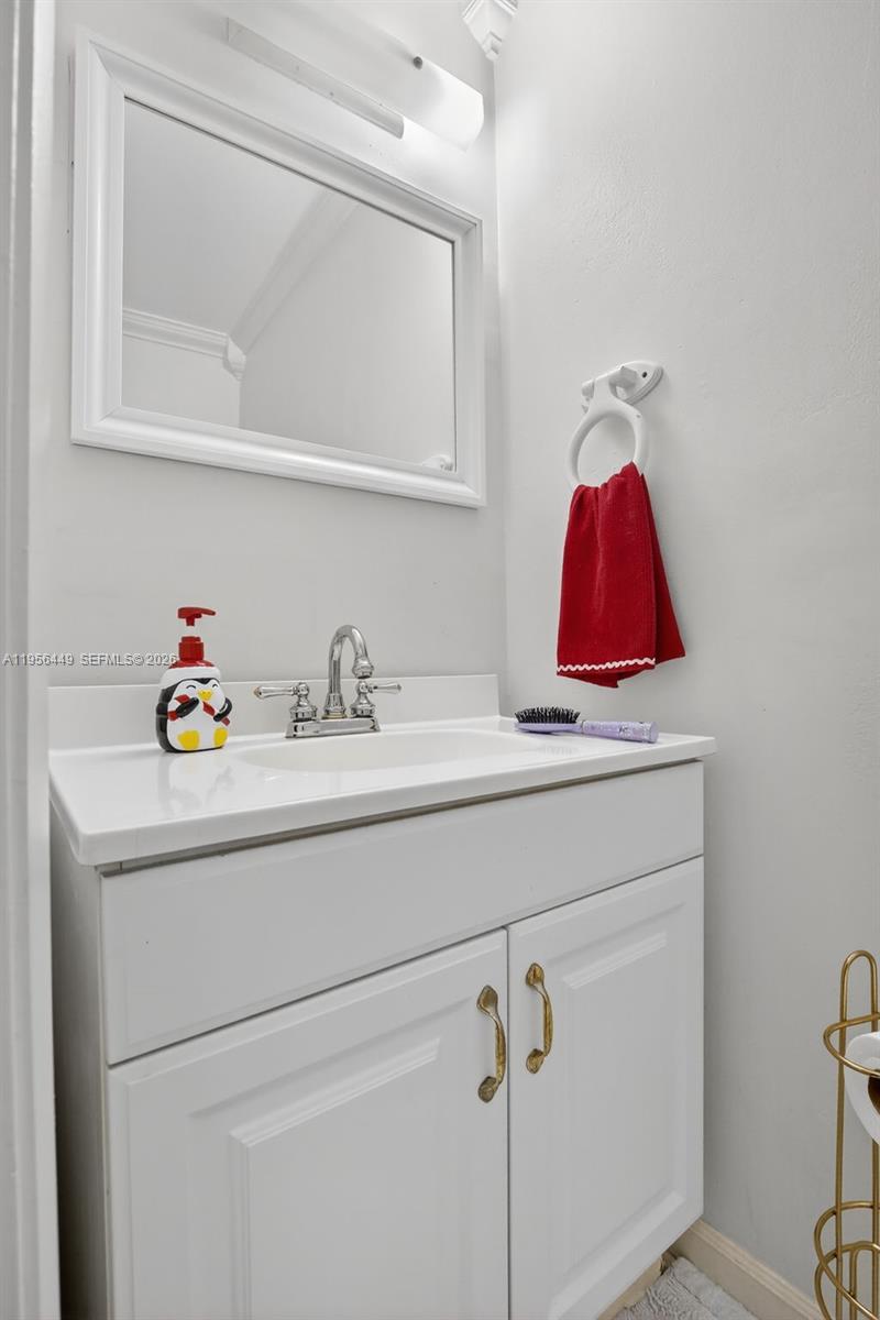 PEMBROKE POINTE SECTION T - Residential