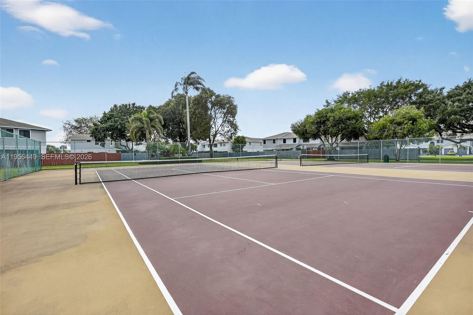 PEMBROKE POINTE SECTION T - Residential