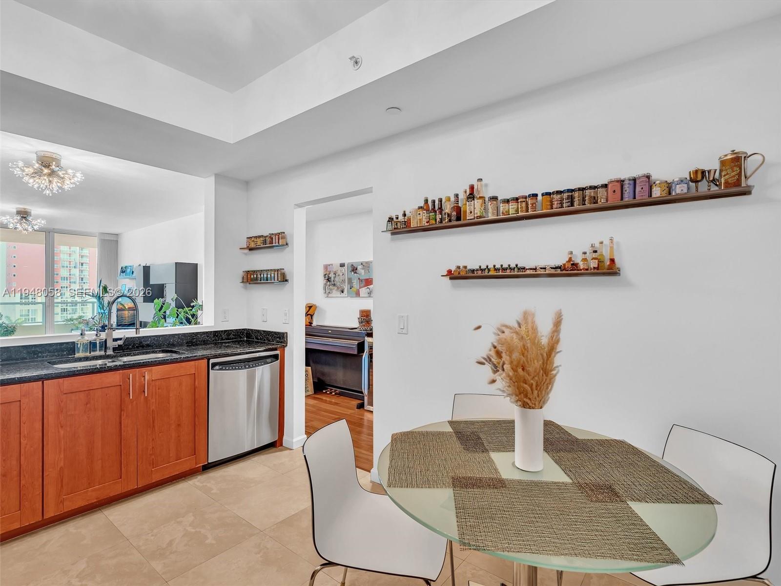 AVENTURA MARINA CONDO NUM - Residential