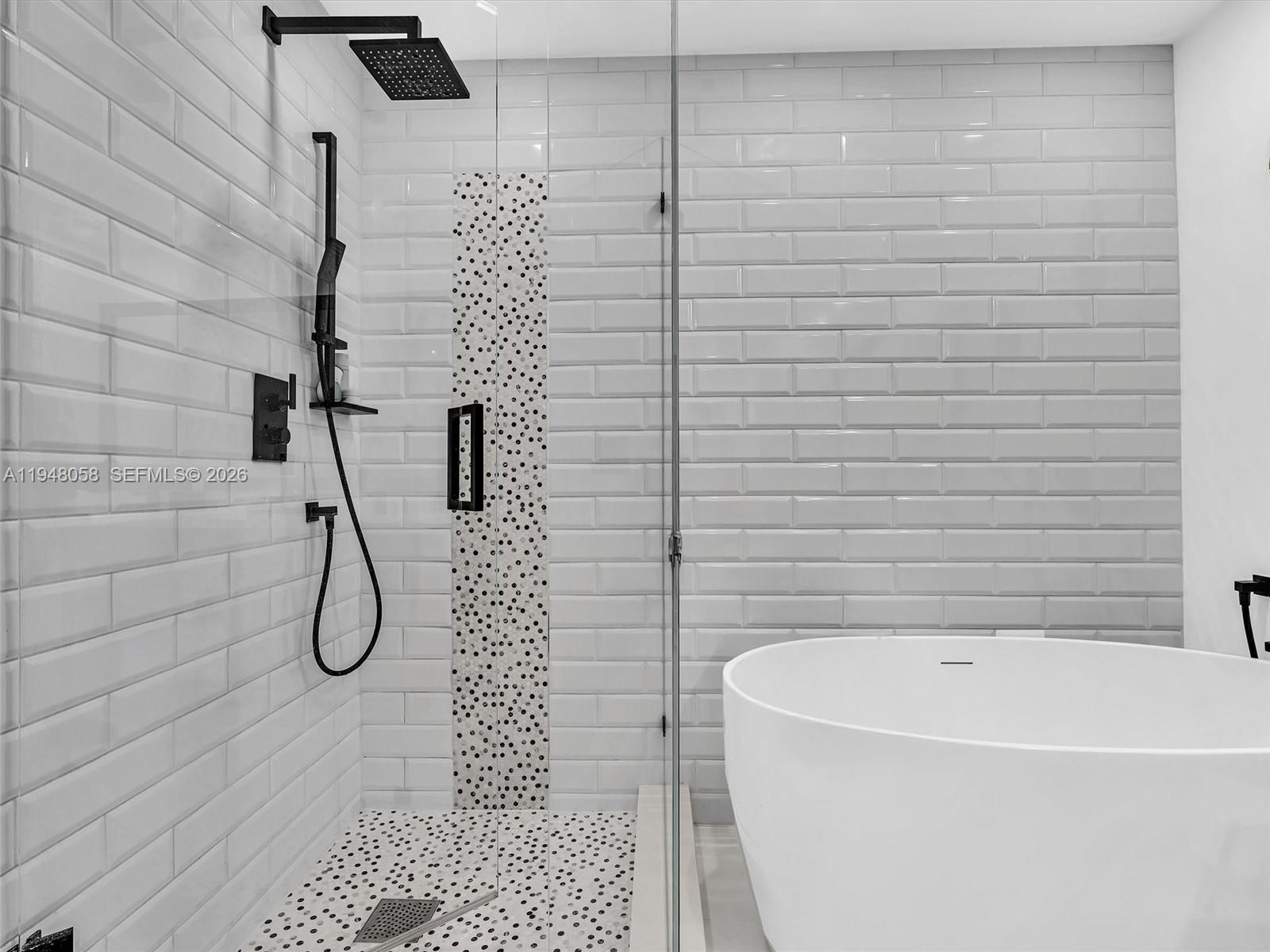 AVENTURA MARINA CONDO NUM - Residential