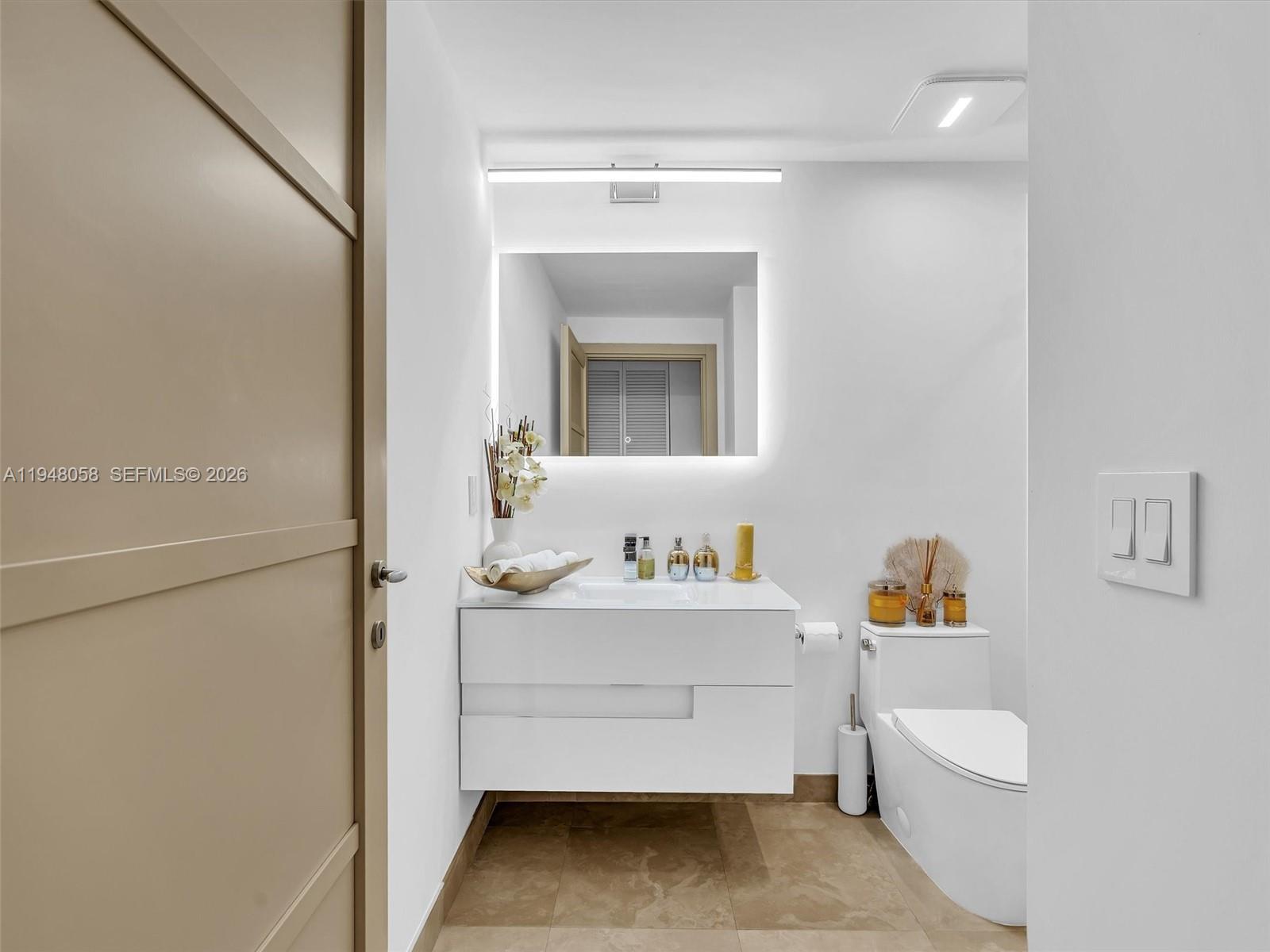 AVENTURA MARINA CONDO NUM - Residential