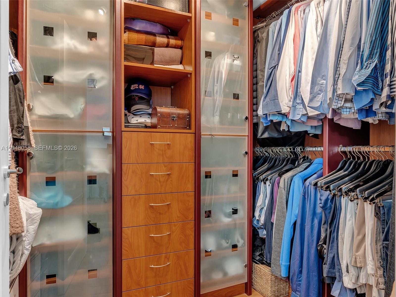 AVENTURA MARINA CONDO NUM - Residential