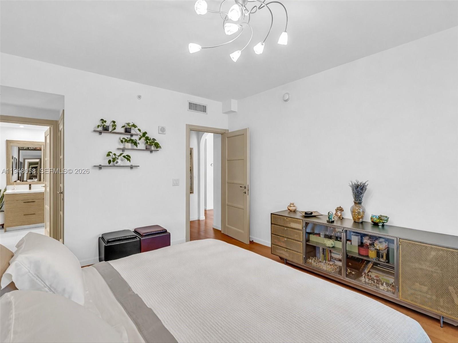 AVENTURA MARINA CONDO NUM - Residential