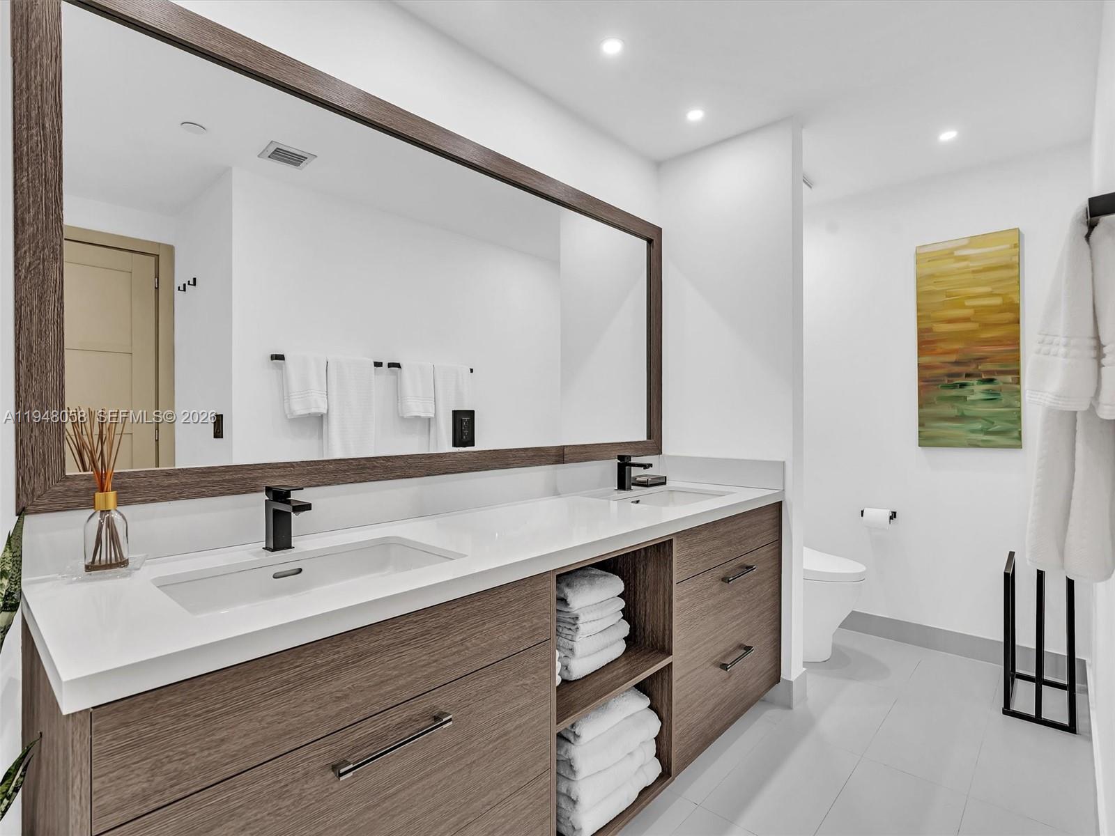 AVENTURA MARINA CONDO NUM - Residential