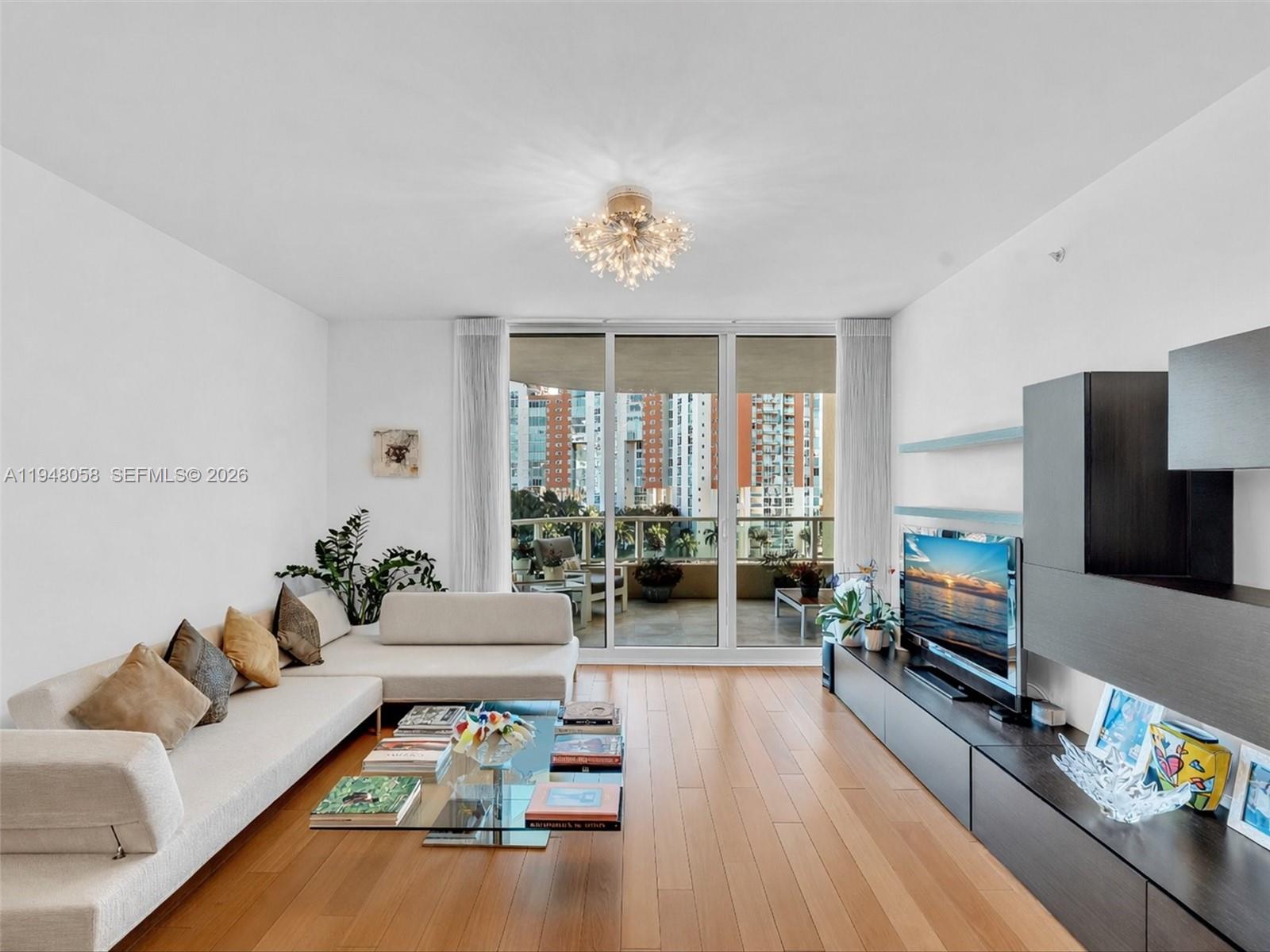 AVENTURA MARINA CONDO NUM - Residential