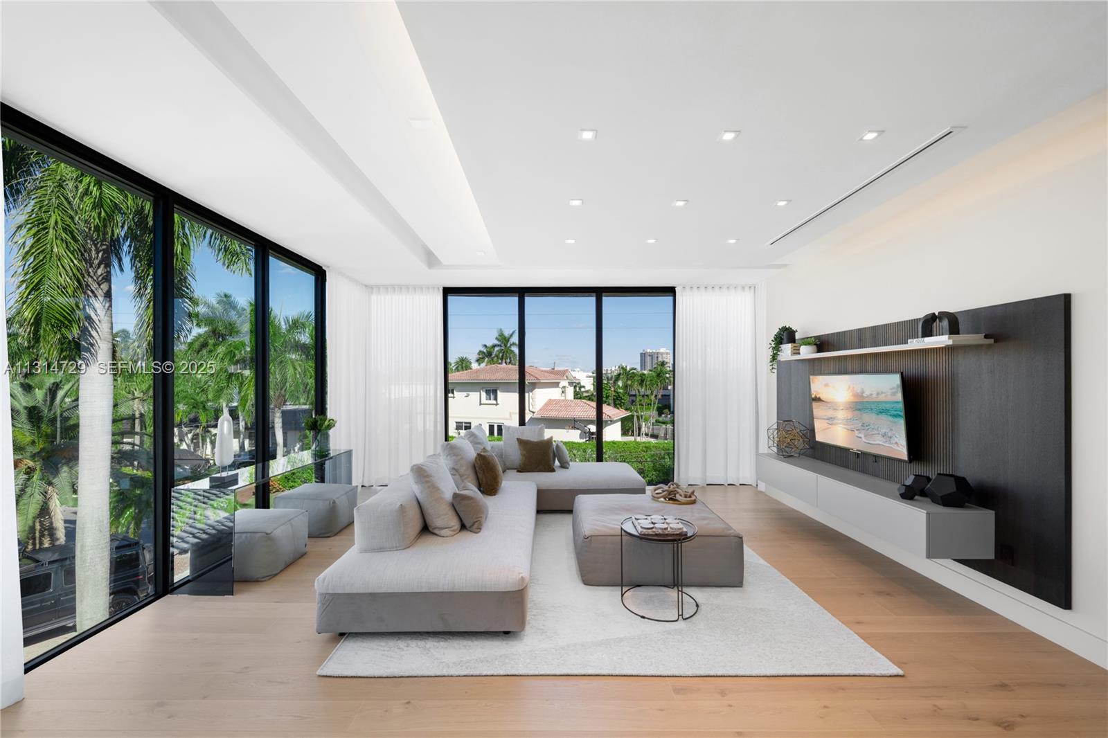 EASTERN SHORES - Residential